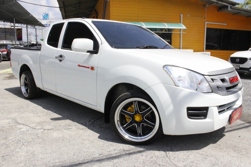 2015 ISUZU D-MAX โฉมสอง (12-19) SPACE CAB 2.5 S