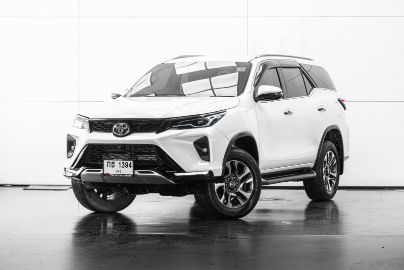 2022 TOYOTA FORTUNER 2.4 V LEADER 2WD