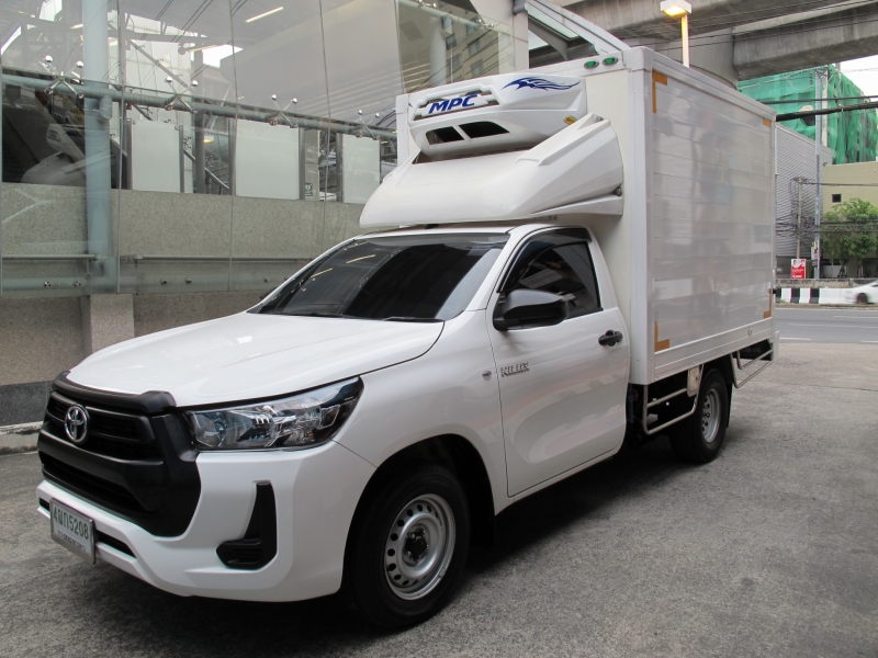 2024 TOYOTA HILUX REVO 2.4 E Smartcab