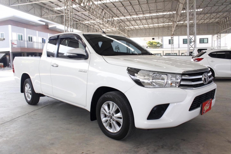2015 TOYOTA HILUX REVO 2.4 E Smartcab