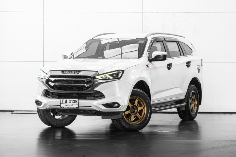 2021 ISUZU MU-X 3.0 ULTIMATE 2WD