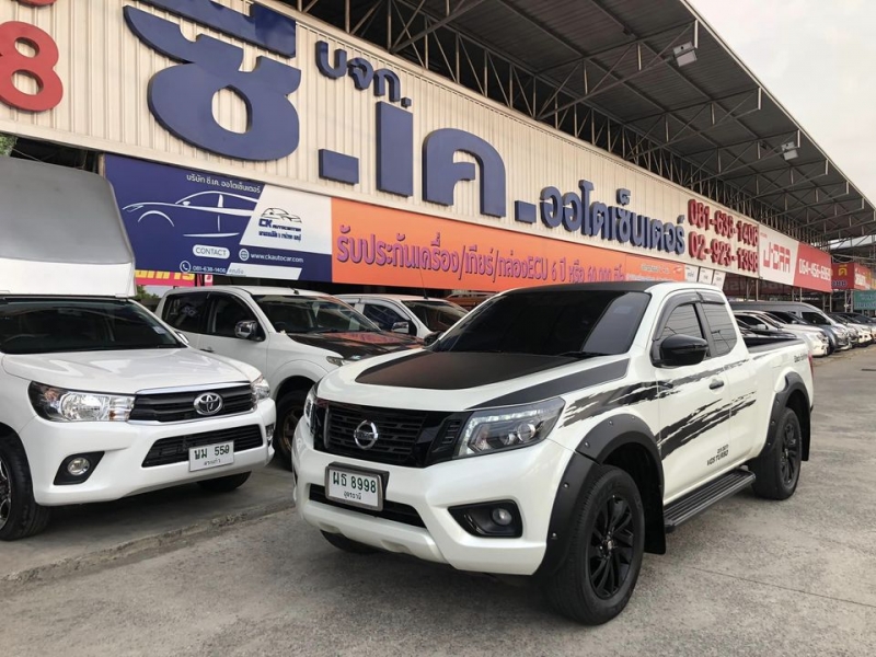 2019 NISSAN NAVARA NP300 KING CAB 2.5 E CALIBRE Black Edition