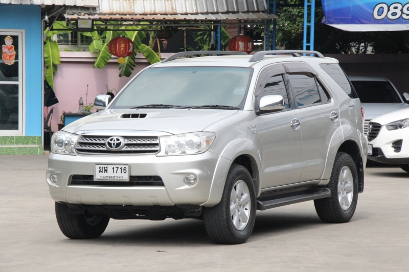 2010 TOYOTA FORTUNER 3.0 V