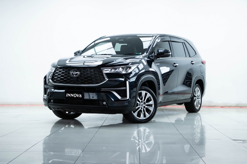 2024 TOYOTA INNOVA HEV PREMIUM