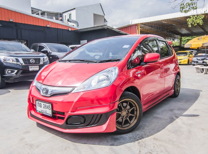 2014 HONDA JAZZ