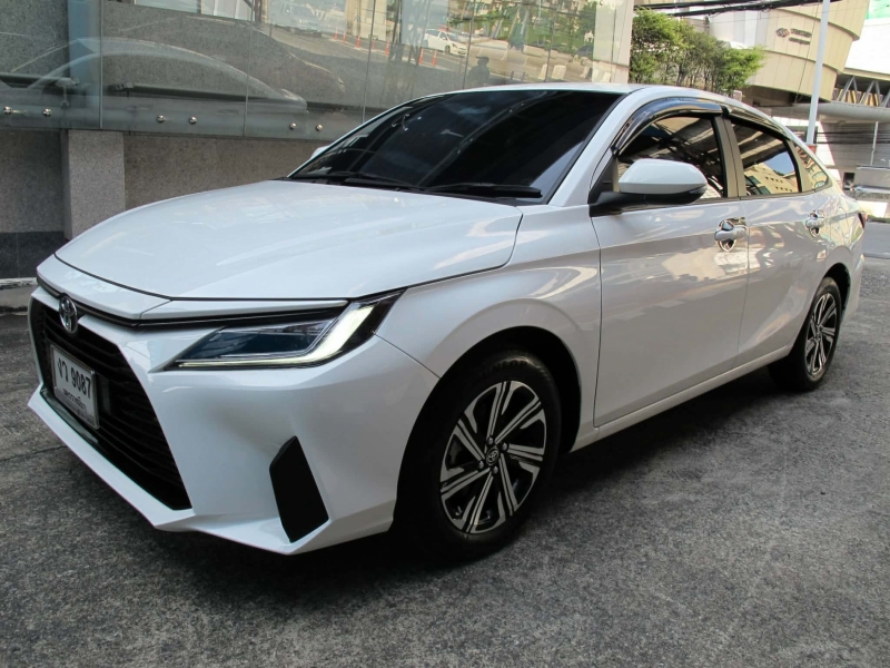 2024 TOYOTA YARIS ATIV Smart