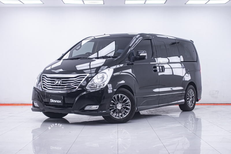 2015 HYUNDAI GRAND STAREX 2.5 VIP