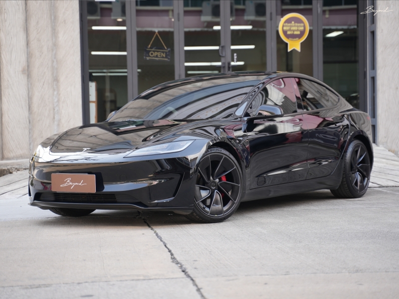2024 TESLA Model 3 Performance