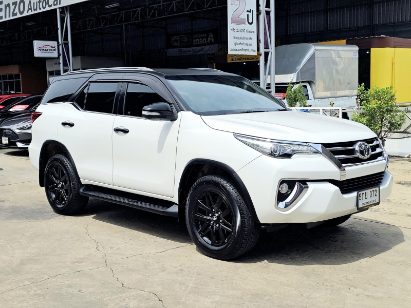 2016 TOYOTA FORTUNER 2.8 V 4WD