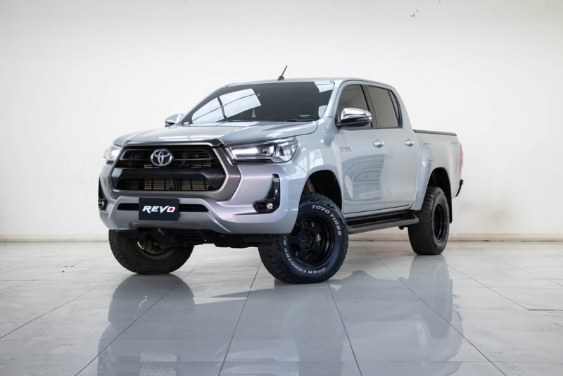 2021 TOYOTA HILUX REVO 2.4 Doublecab Prerunner MID
