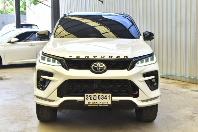 2022 TOYOTA FORTUNER 2.8 GR Sport 4WD