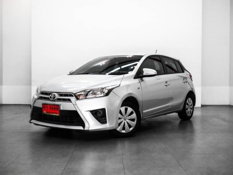2015 TOYOTA YARIS 1.2 E