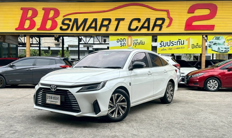 2022 TOYOTA YARIS ATIV Premium Luxury