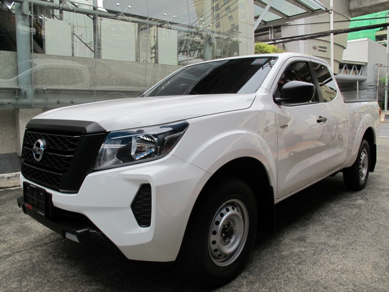 2025 NISSAN NAVARA NP300 KING CAB 2.5 E