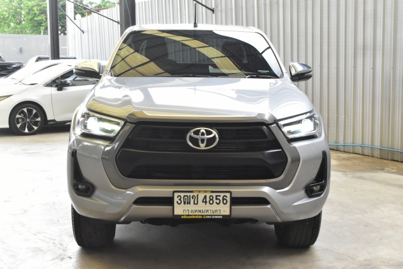 2021 TOYOTA HILUX REVO