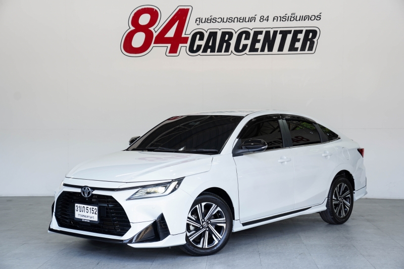 2022 TOYOTA YARIS ATIV Premium Luxury