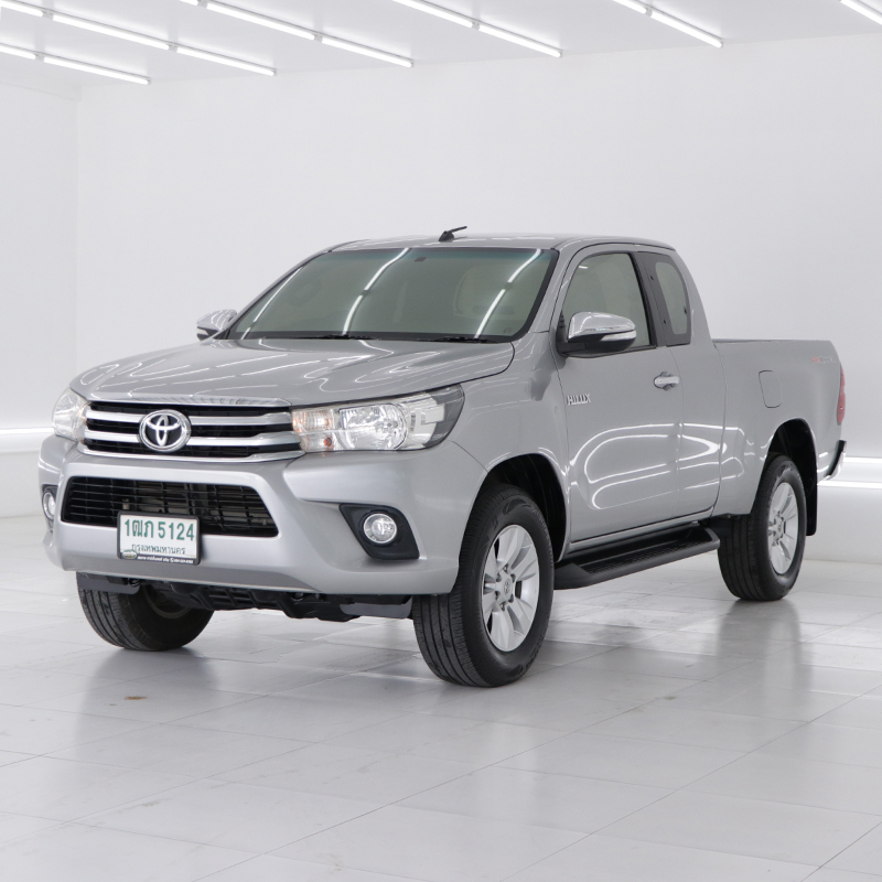 2015 TOYOTA HILUX REVO