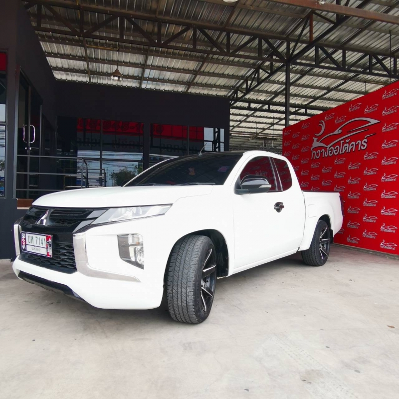 2021 MITSUBISHI TRITON MEGA CAB 2.5 GLX