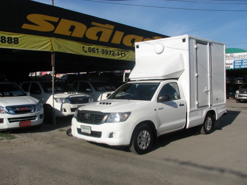 2014 TOYOTA HILUX VIGO 2.5 J STANDARD CAB