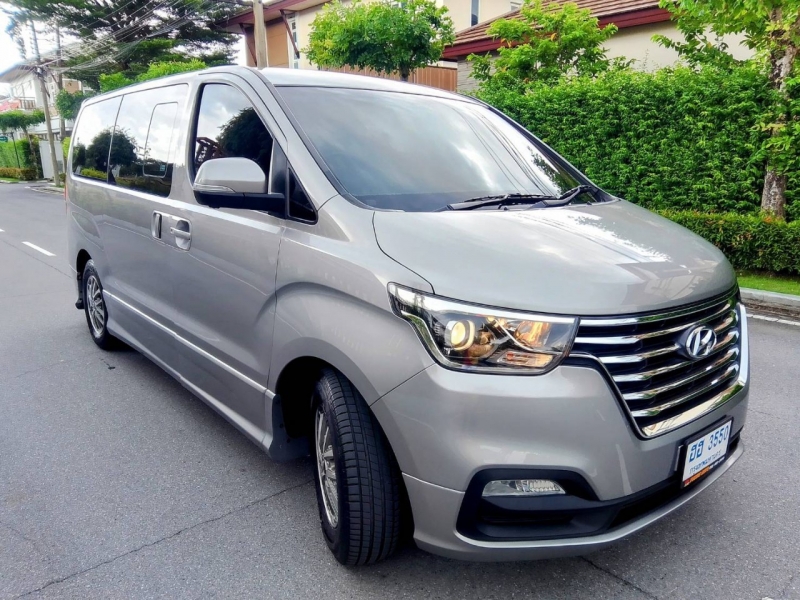 2019 HYUNDAI H-1 2.5 DELUXE