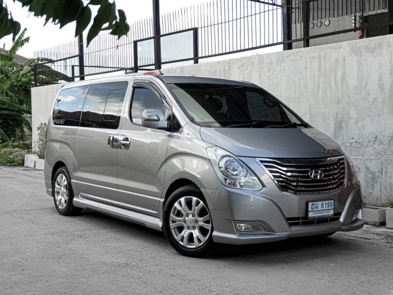 2012 HYUNDAI H-1 2.5 DELUXE