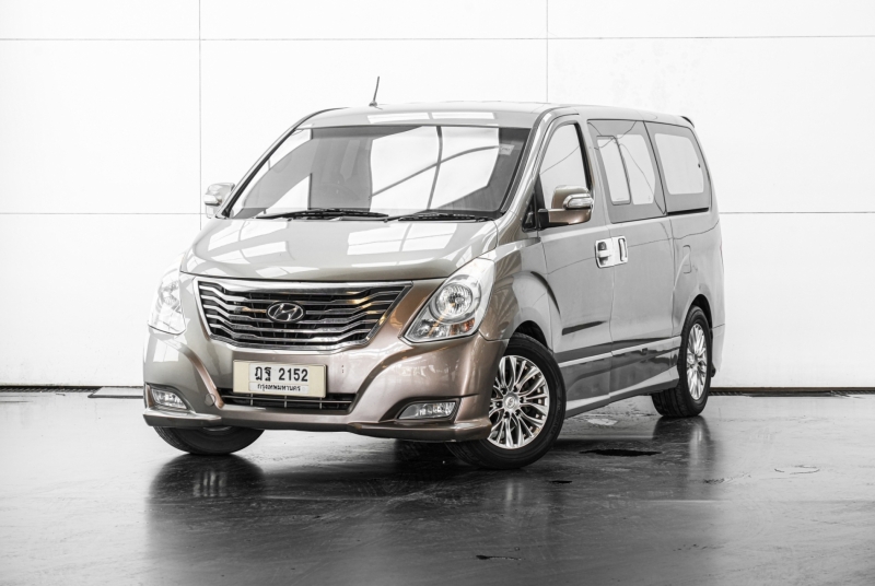 2013 HYUNDAI GRAND STAREX 2.5 VIP