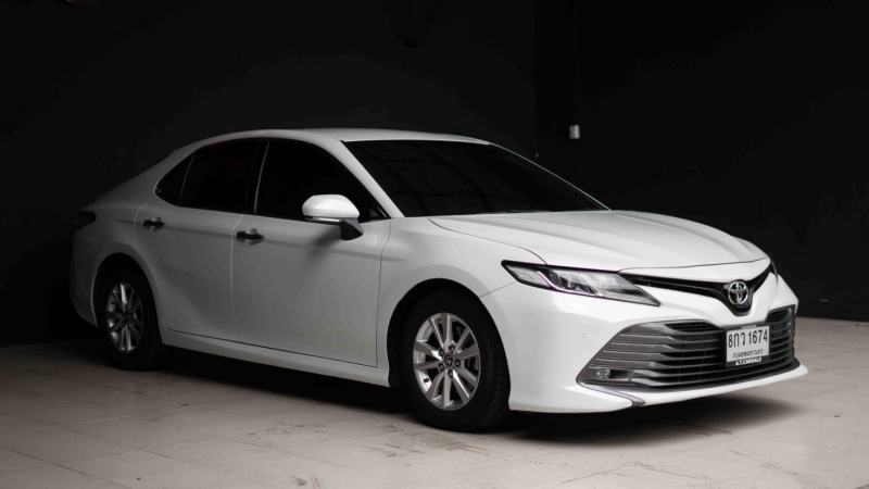 2019 TOYOTA CAMRY 2.0 G