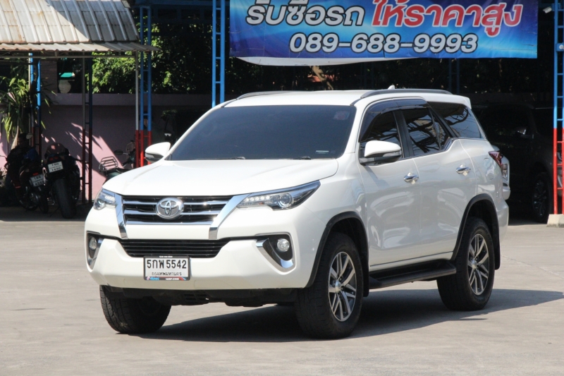 2016 TOYOTA FORTUNER 2.4 V
