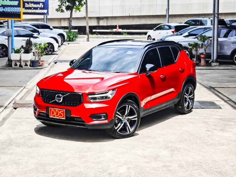 2021 VOLVO XC40 T5 AWD R-Design