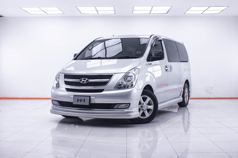 2010 HYUNDAI H-1