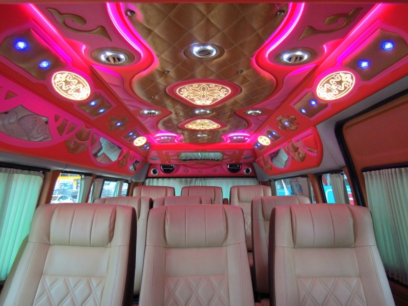 2011 TOYOTA COMMUTER 2.5 D4D