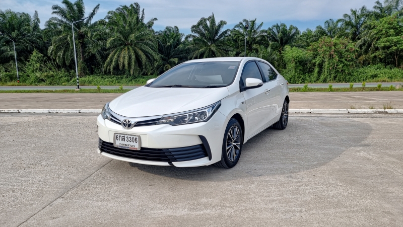 2017 TOYOTA COROLLA ALTIS 1.8 E