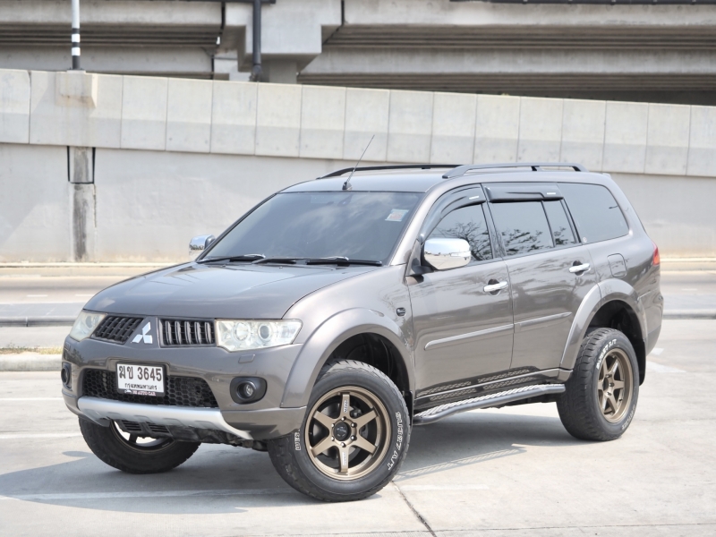 2011 MITSUBISHI PAJERO SPORT 2.5 GT 4WD