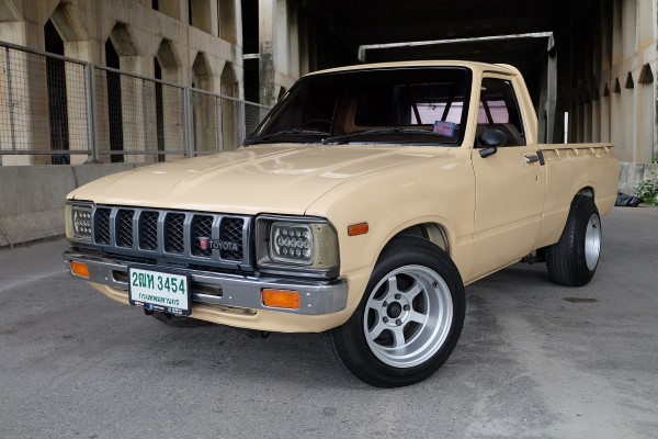 1989 TOYOTA HILUX  MIGHTY-X