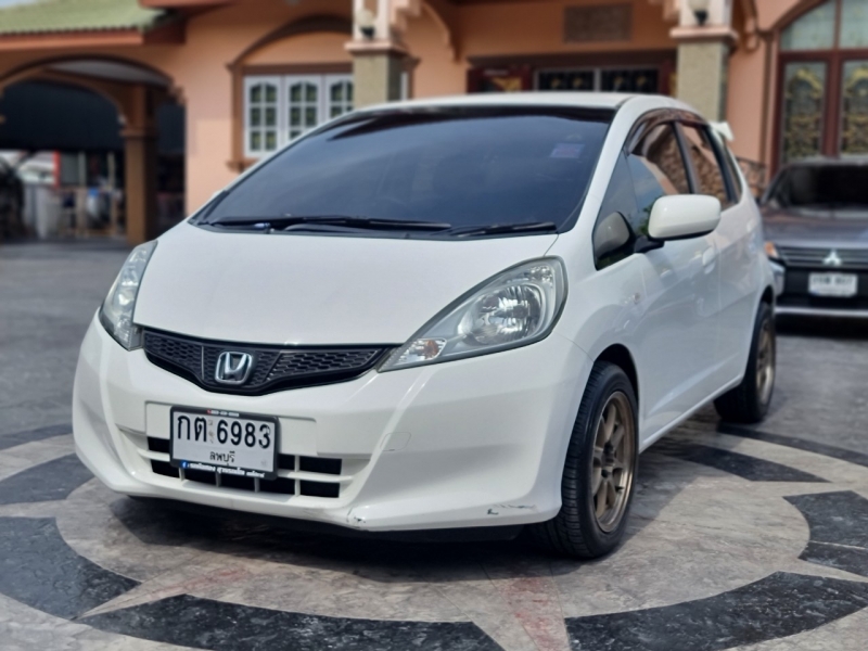 2011 HONDA JAZZ 1.5 V i-VTEC