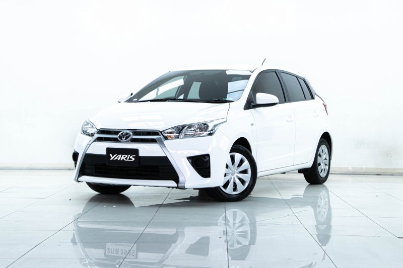 2013 TOYOTA YARIS 1.5 E