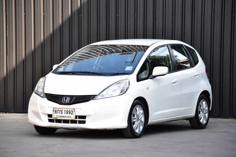 2011 HONDA JAZZ 1.5 V i-VTEC