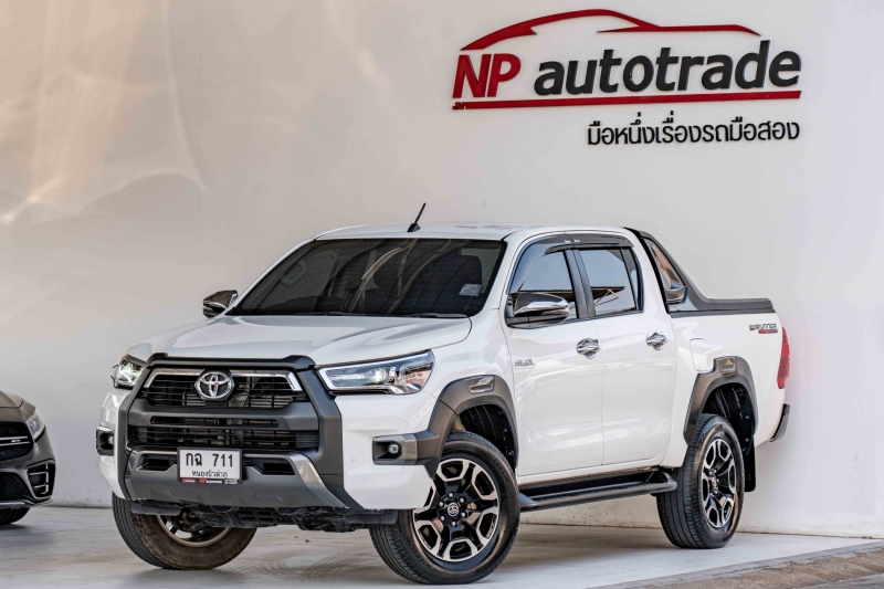 2023 TOYOTA HILUX REVO 2.4 Doublecab Prerunner MID