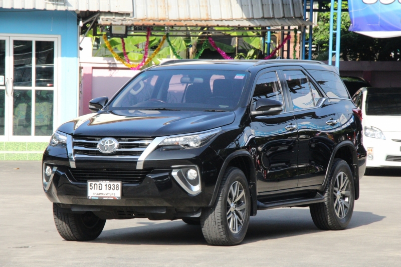 2016 TOYOTA FORTUNER 2.4 V