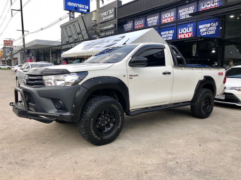 2016 TOYOTA HILUX REVO 2.8 J 4WD Standard Cab