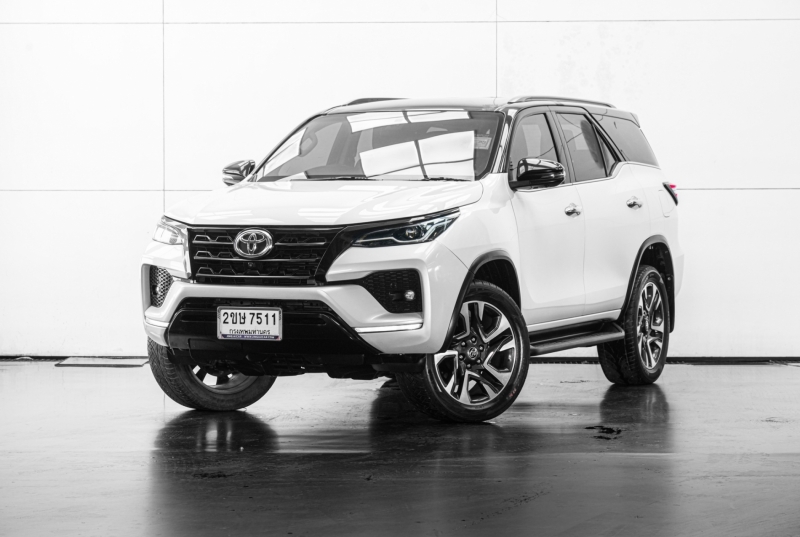 2022 TOYOTA FORTUNER 2.4 V COMMANDER 2WD