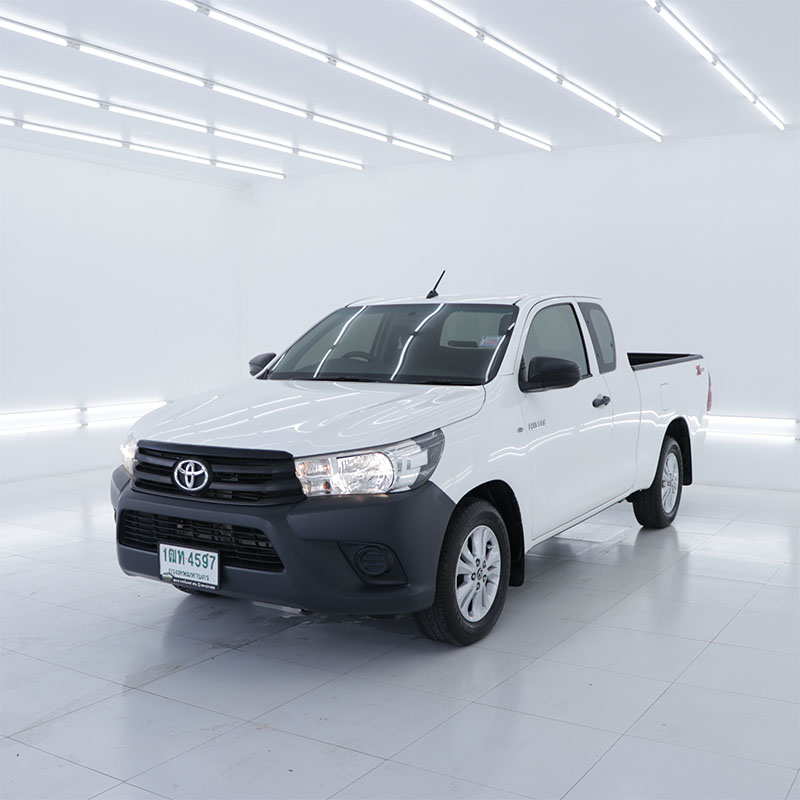 2019 TOYOTA HILUX REVO