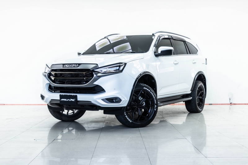 2023 ISUZU MU-X 1.9 Ultimate Phantom Collection