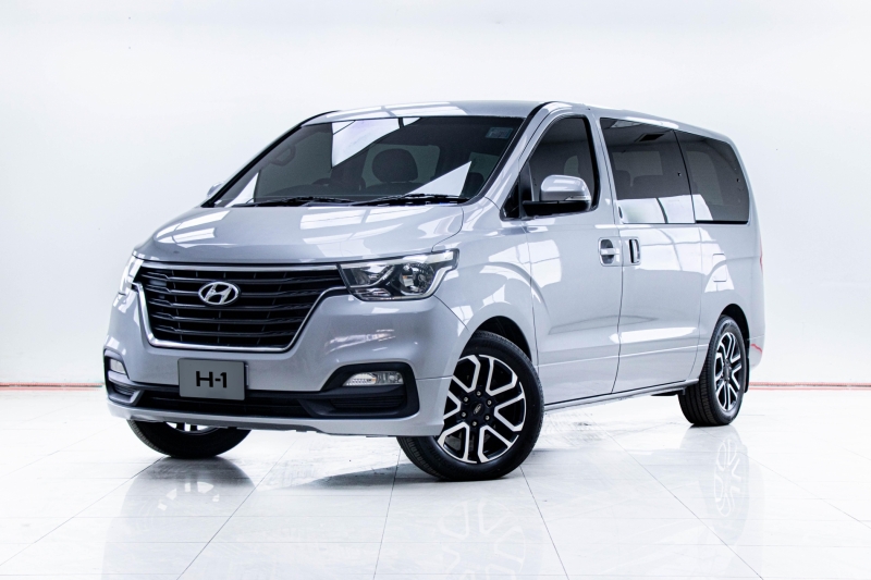 2019 HYUNDAI H-1 2.5 TOURING
