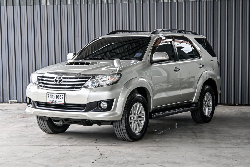 2015 TOYOTA FORTUNER 3.0 V