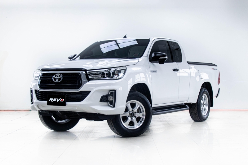 2018 TOYOTA HILUX REVO 2.4 E Smartcab