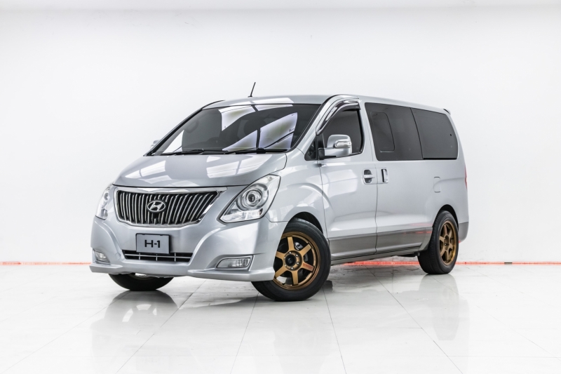 2012 HYUNDAI H-1 2.5 DELUXE