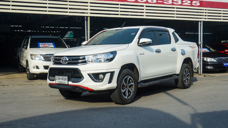 2016 TOYOTA HILUX REVO