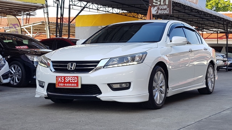 2013 HONDA ACCORD 2.0  EL NAVIGATOR