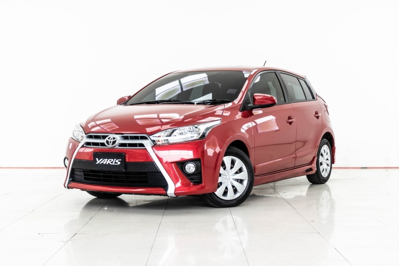 2016 TOYOTA YARIS 1.2 E